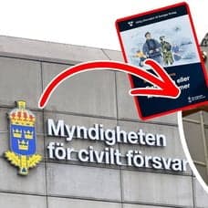 Skylt med loggan för Myndigheten för civilt försvar och någon som tar ut post ur en postbox