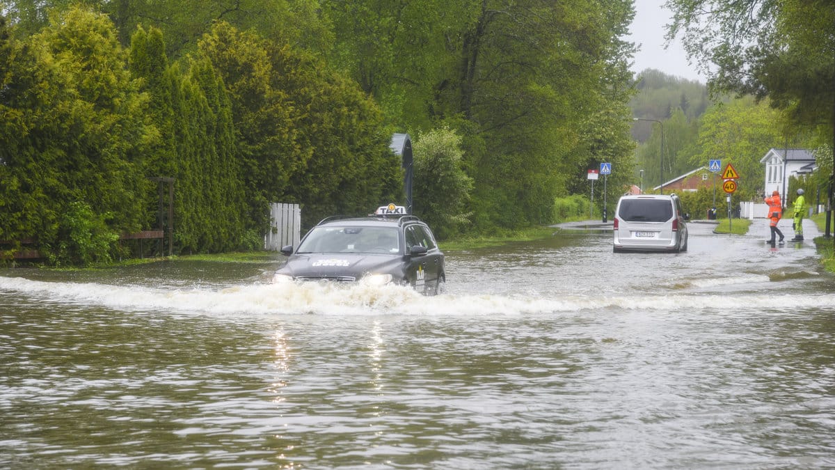 Kraftigt oväder har drabbat Skåne.