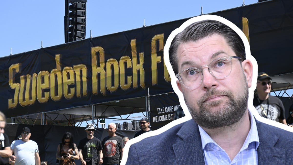 Sweden Rock festivalens ingång i bakgrunden. Jimmie Åkesson utklippt till vänster.