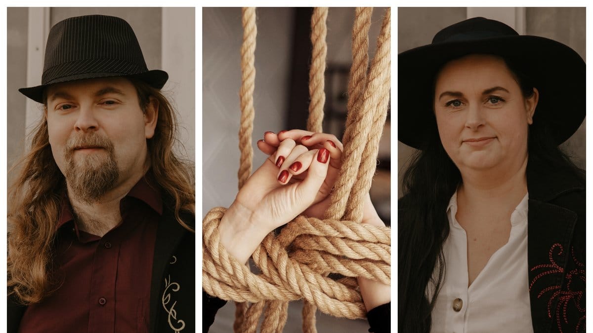 Beatrice och Johan Lindéh ägnar sig åt BDSM.