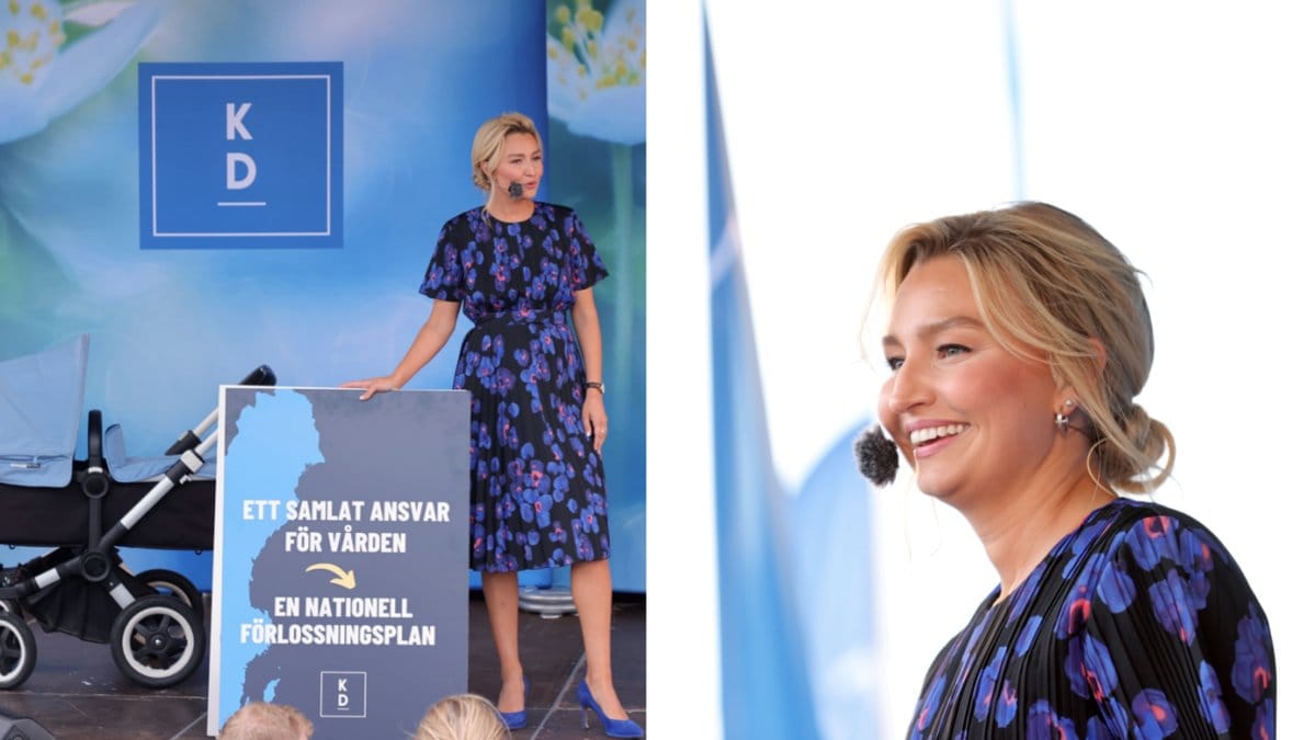 Ebba Busch håller sitt sommartal på Hönö utanför Göteborg.