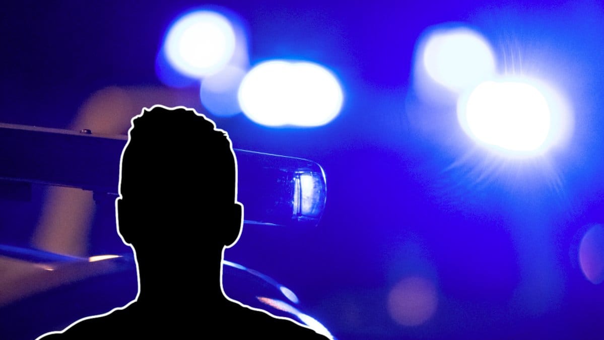 En minderårig pojke har skjutits i Akalla i Stockholm.