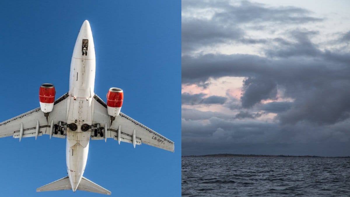Ett flygplan, havet.