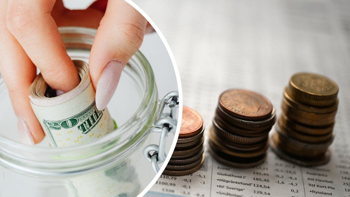 Person lägger en sedelbunt i en burk vänster. Mynthögar till höger.