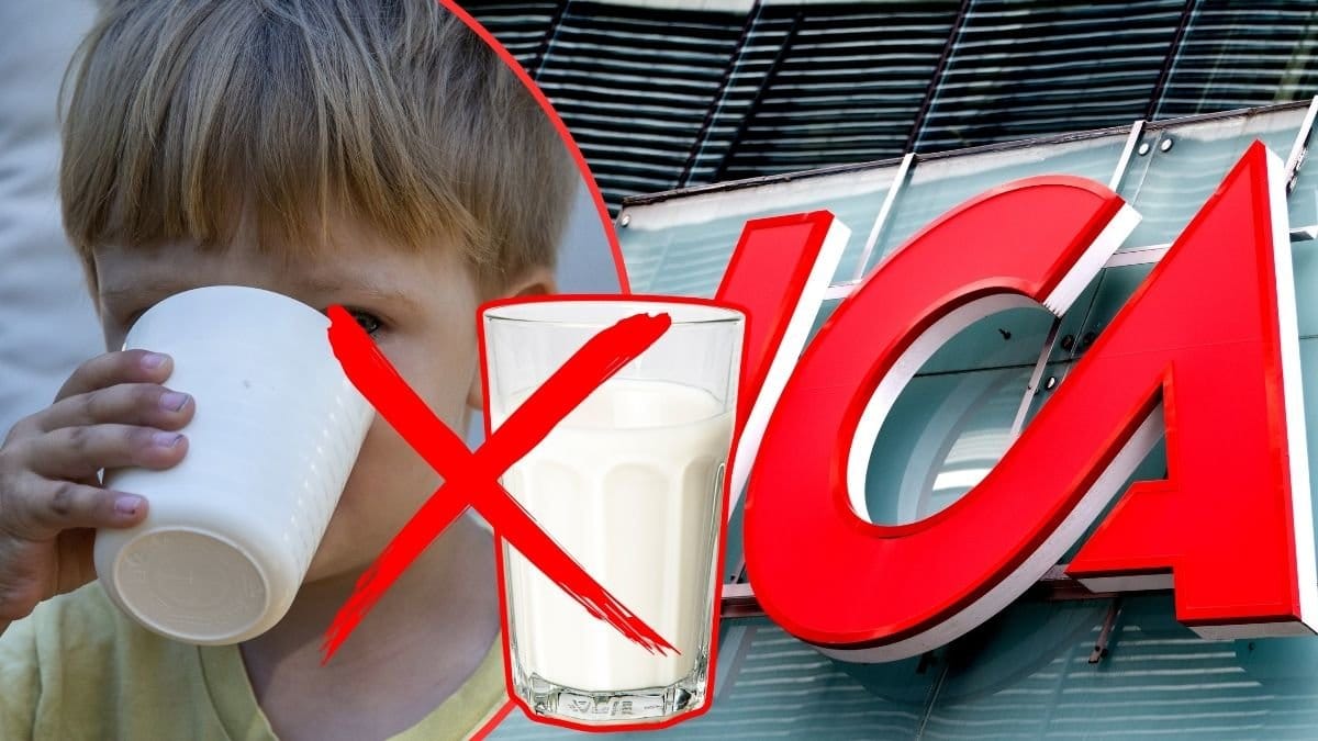 pojke som dricker mjölk, skylt på Ica och mjölkglas