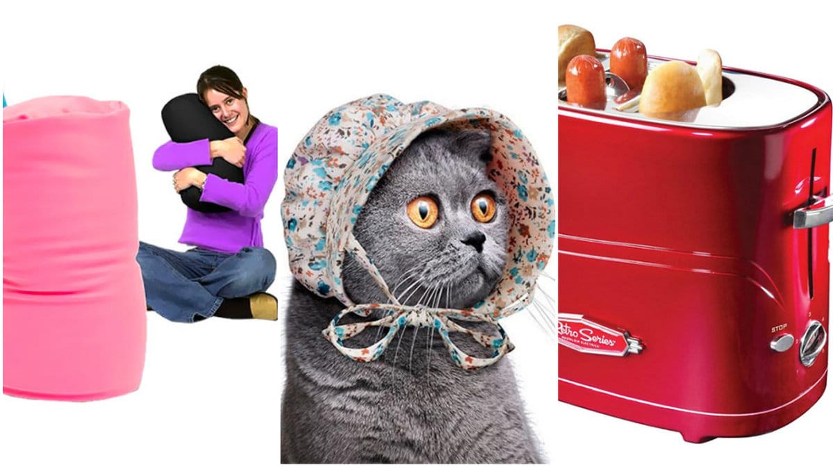 Kvinna kramar en rosa kudde, en katt och röd brödrost med korv och bröd. 
