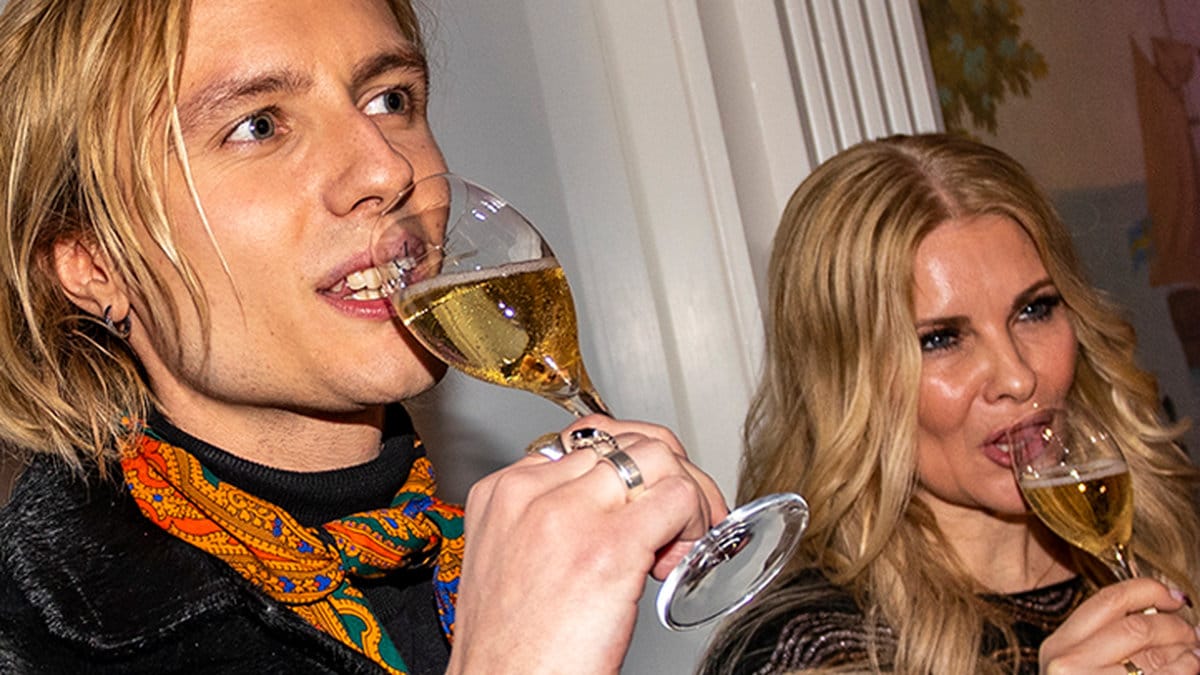 Oscar Enestad och Cecilia Dahlbom på Melodifestivalens efterfest.