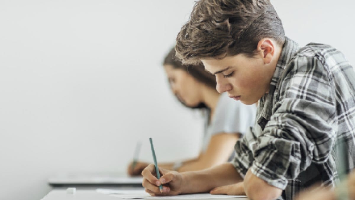 Då kan högskoleprovet dra igång igen.