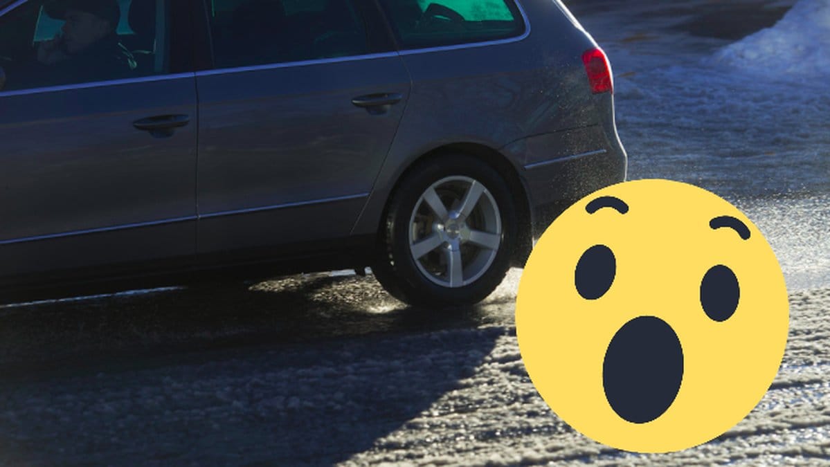 Bil kör iväg