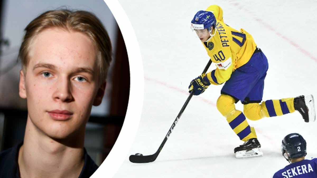 Närbild på Elias Pettersson, Elias Pettersson under en match i Hockey-VM