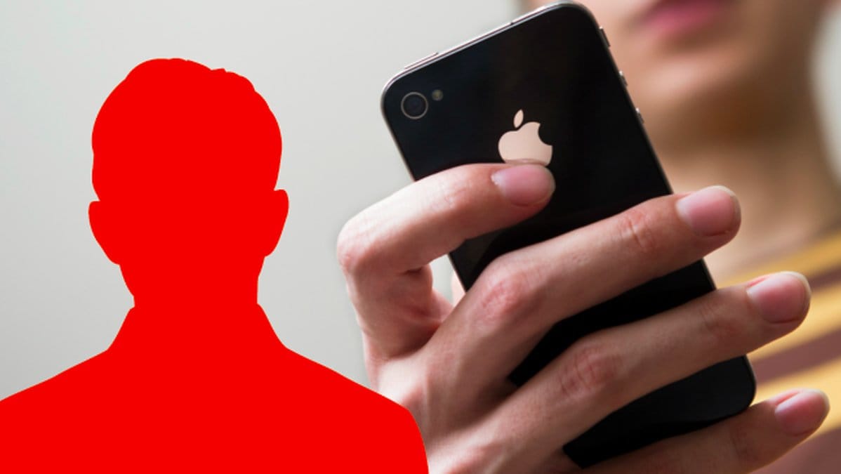 Larare-skickade-nakenbilder-till-elever