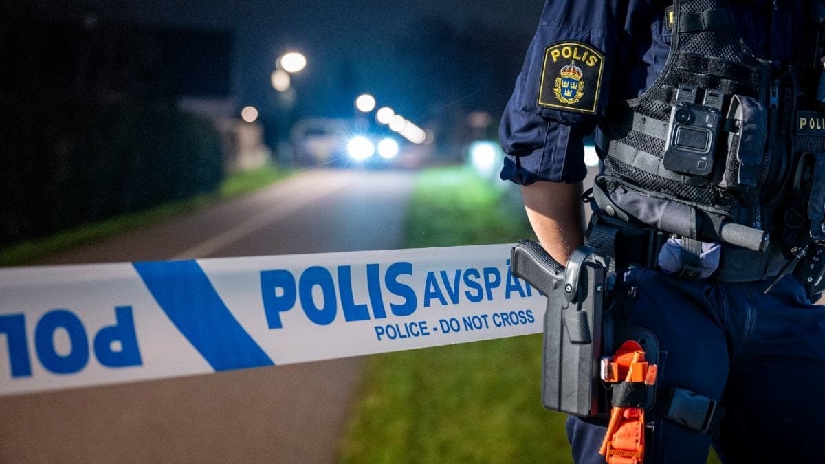 Avspärrning och polis.