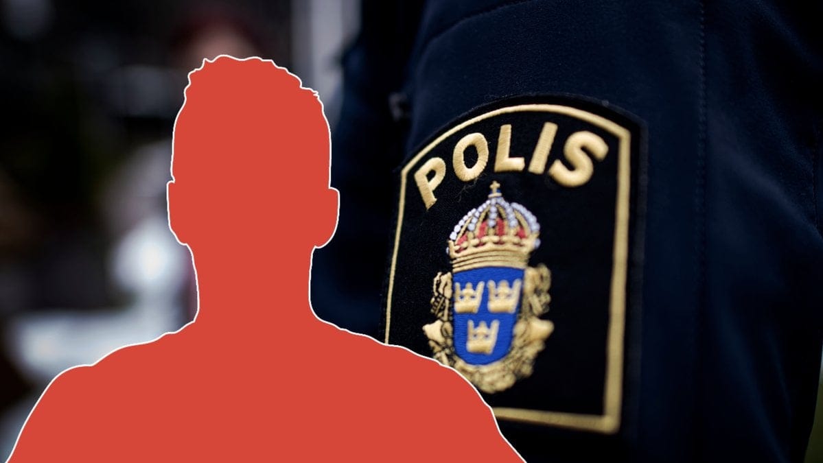 En man hostade på en polis och får böta 4000 kronor.