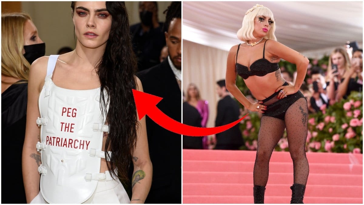 Cara Delevingne iklädd en vit tröja med röd text som lyder Peg the Patriarchy, jämte artisten Lady Gaga iklädd underkläder och nätstrumpor, poserande på mattan på Met-galan.