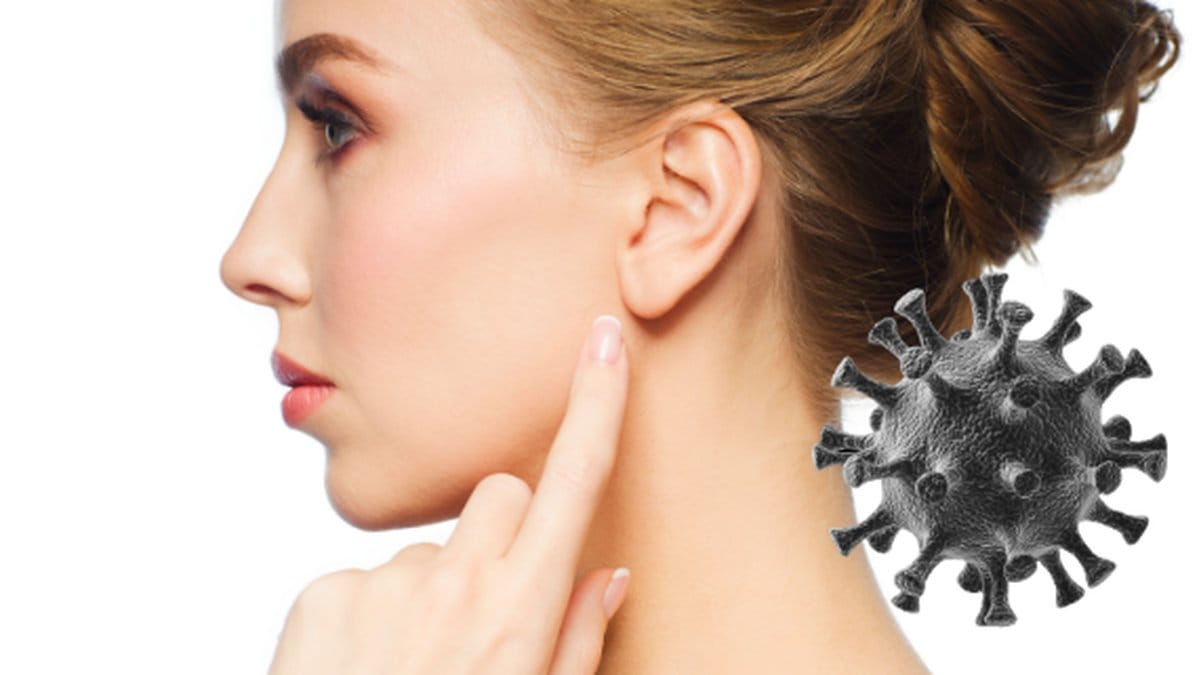 Hörselnedsättning kan vara symptom på covid-19.