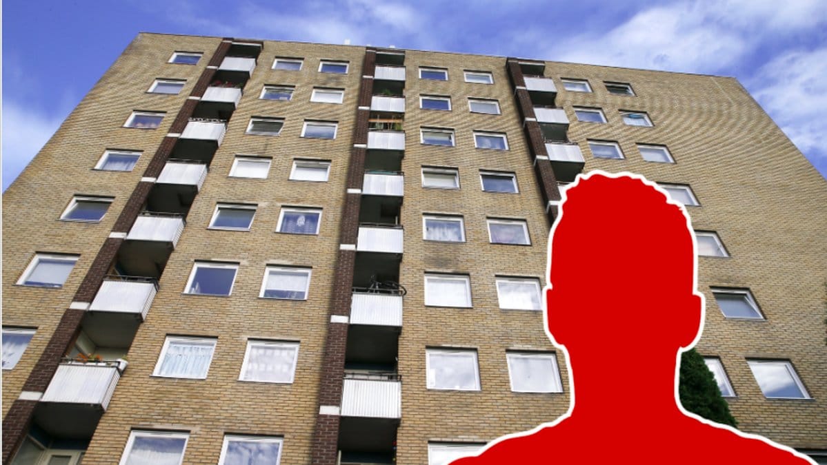 En kvinna skadades svårt när hon flydde från mannen som våldtog henne i hennes bostad.