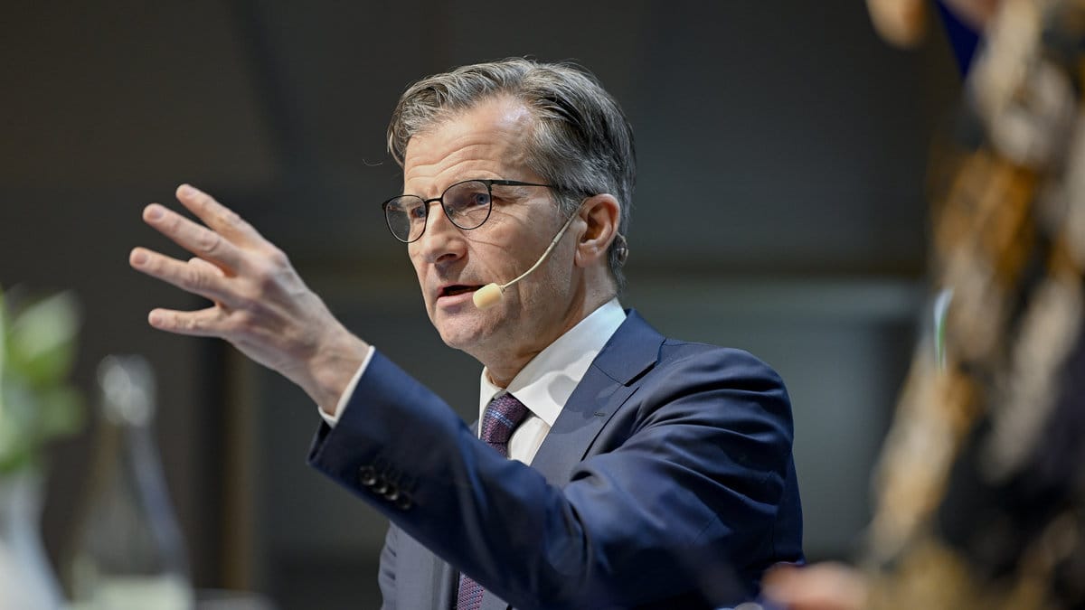 Riksbanken höjer styrräntan igen.