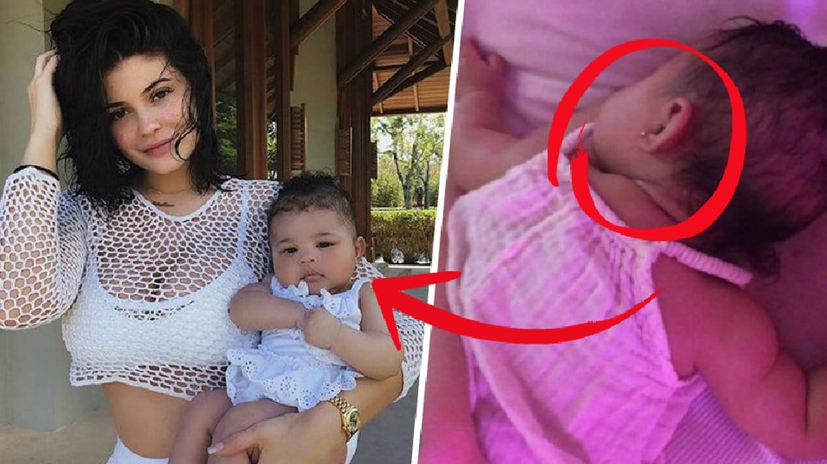 Kylie delar med sig av Stormi på Snapchat