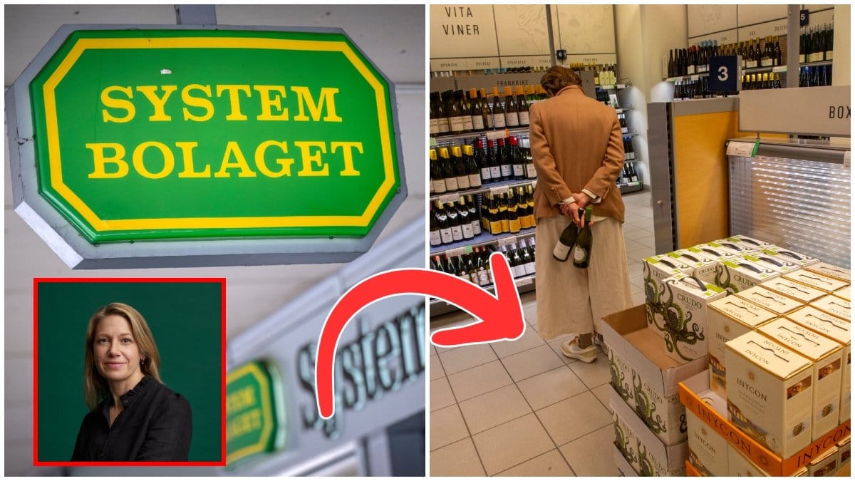 En Systembolagetskylt och en kvinna som tittar på vin på Systembolaget. 