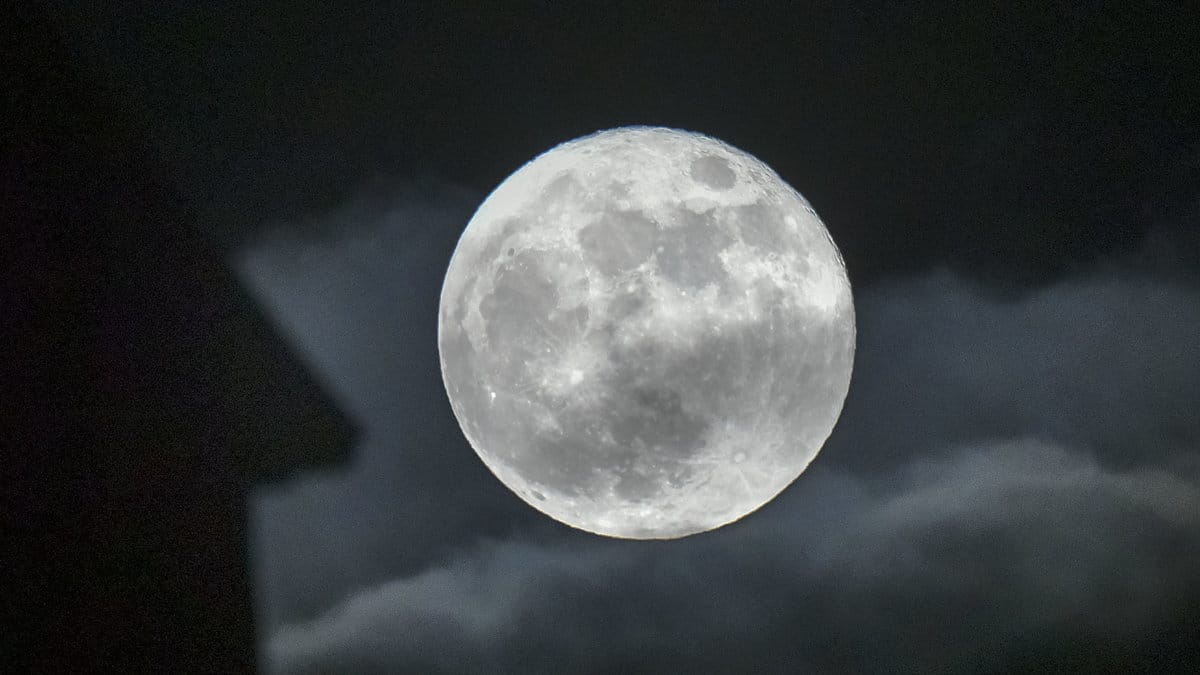 Den största supermånen under 2021 inträffar i maj.