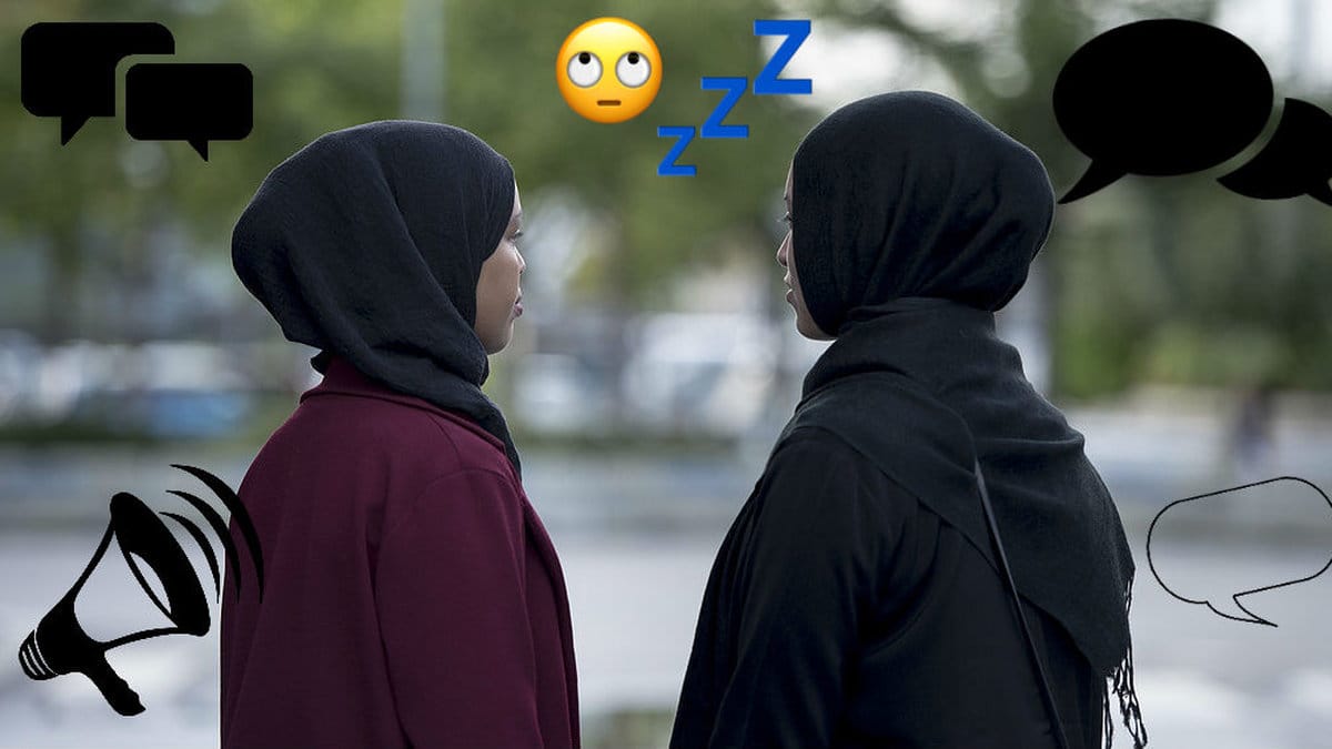 Tjejer berättar vilka frågor de är trötta på att höra bara för att de bär slöja.