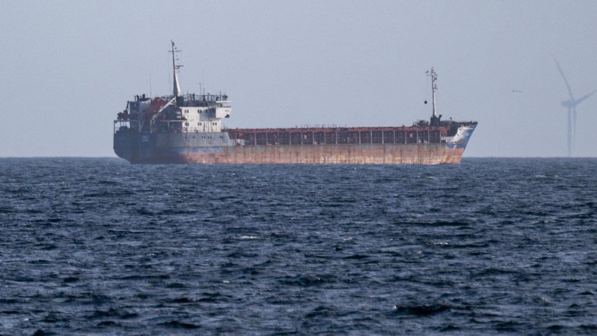 Fartyget utanför Trelleborg.