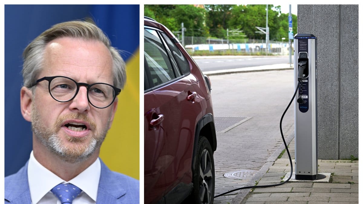 Socialdemokraterna siktar på 30 000 laddstolpar till år 2030.