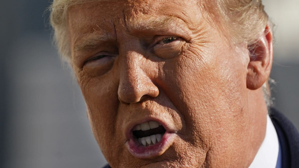Donald Trump ställs inför riksrätt