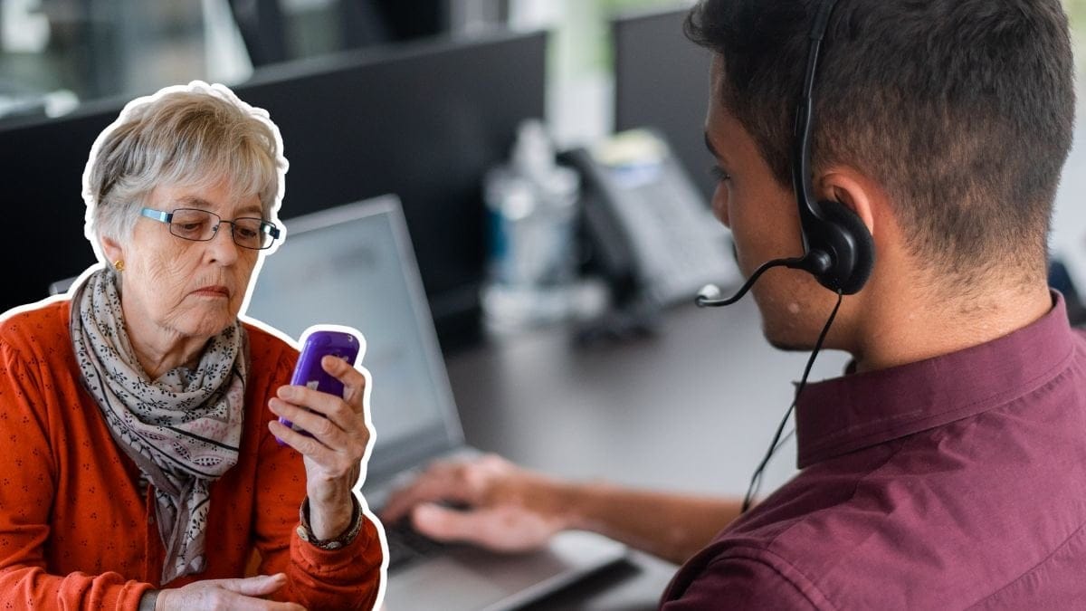 Kvinna med telefon och en telefonförsäljare.