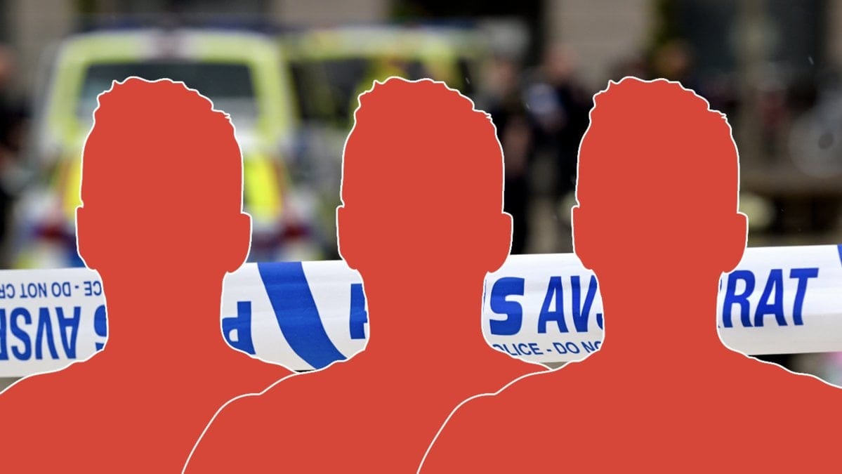 De tre männen åtalas nu.