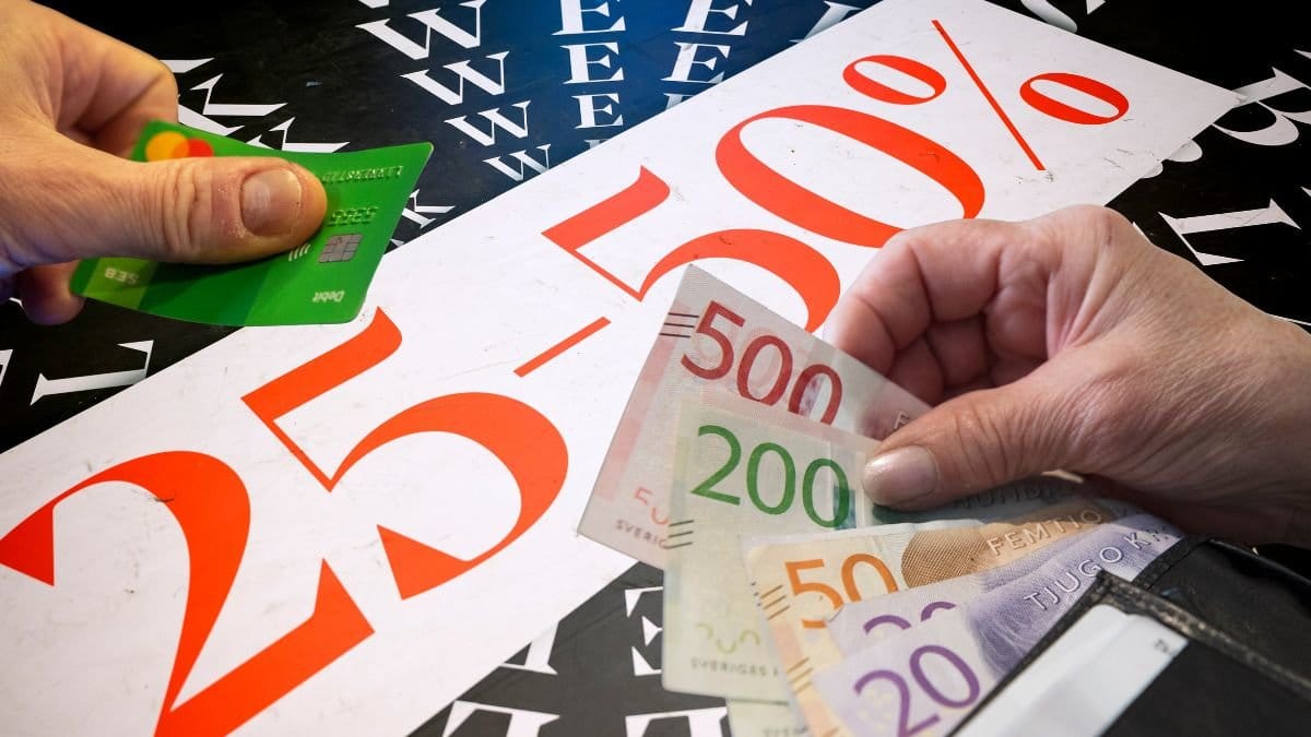 Köpannonserna haglar över oss. Nästa vecka spås vi spendera rejält.