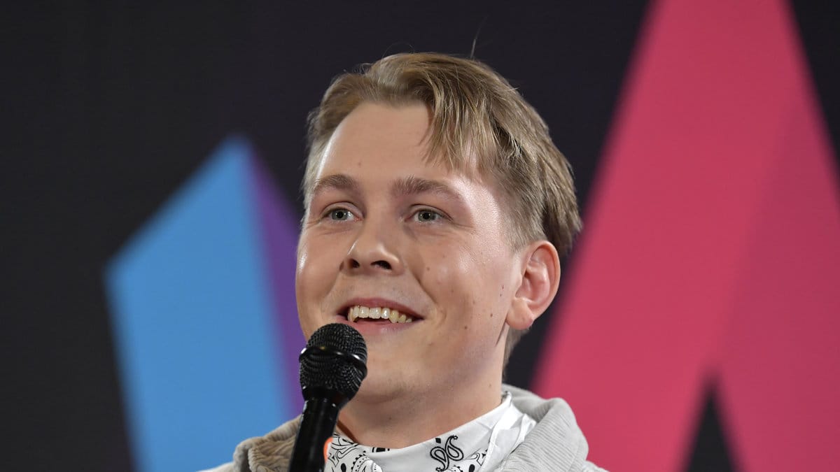 Emil fick ett samtal av Stefan Löfven under lördagen.